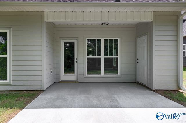 327 Pension Row, Madison, AL 35758