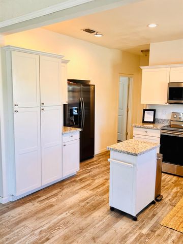 3427 N Hunter St, Stockton, CA 95204