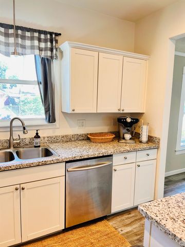 3427 N Hunter St, Stockton, CA 95204