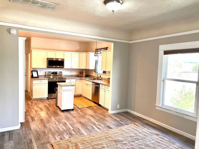 3427 N Hunter St, Stockton, CA 95204