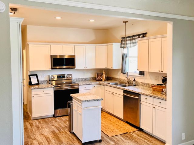 3427 N Hunter St, Stockton, CA 95204