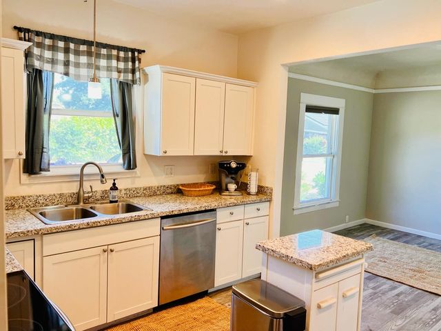 3427 N Hunter St, Stockton, CA 95204