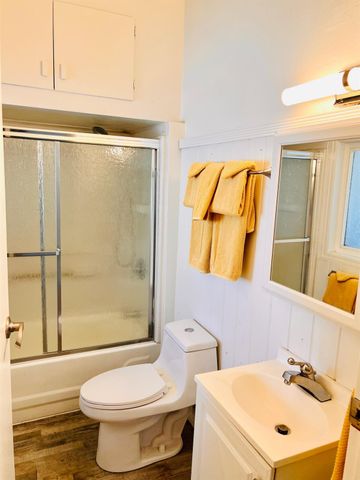 3427 N Hunter St, Stockton, CA 95204