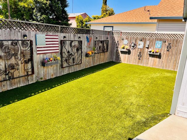 3427 N Hunter St, Stockton, CA 95204