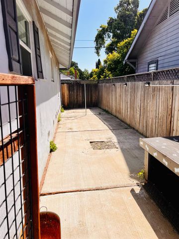 3427 N Hunter St, Stockton, CA 95204