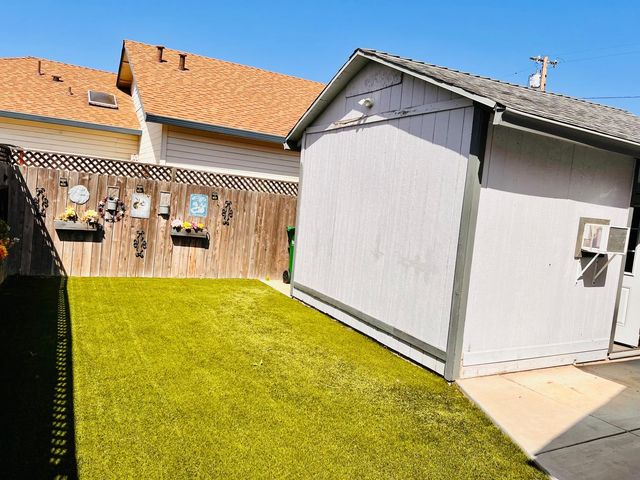 3427 N Hunter St, Stockton, CA 95204