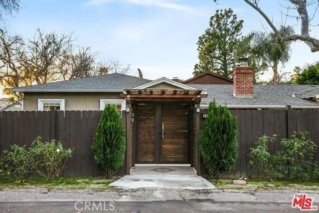 11905 Hartsook, Valley Village, CA 91607