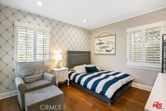 11905 Hartsook, Valley Village, CA 91607