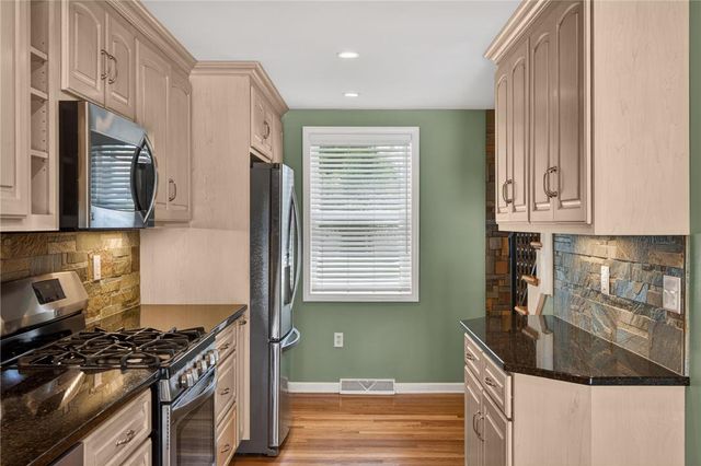 417 East Fairview Street, Bethlehem City, PA 18018