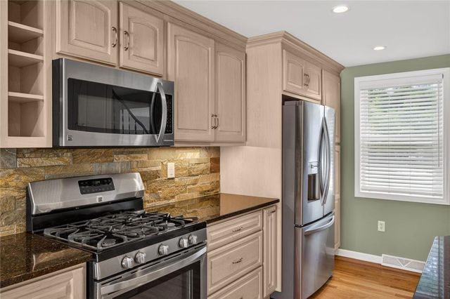 417 East Fairview Street, Bethlehem City, PA 18018