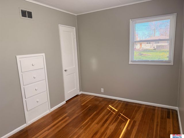 1032 E 12 Street, Fremont, NE 68025