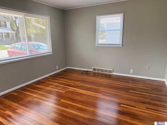 1032 E 12 Street, Fremont, NE 68025