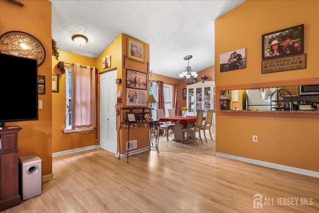 607 Bluebell Dr Drive, Jackson, NJ 08527