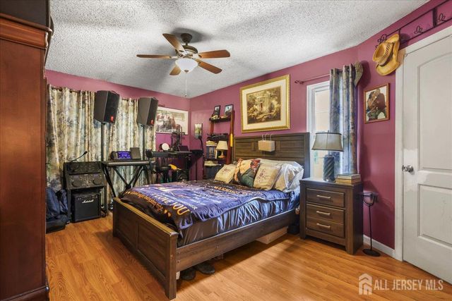 607 Bluebell Dr Drive, Jackson, NJ 08527