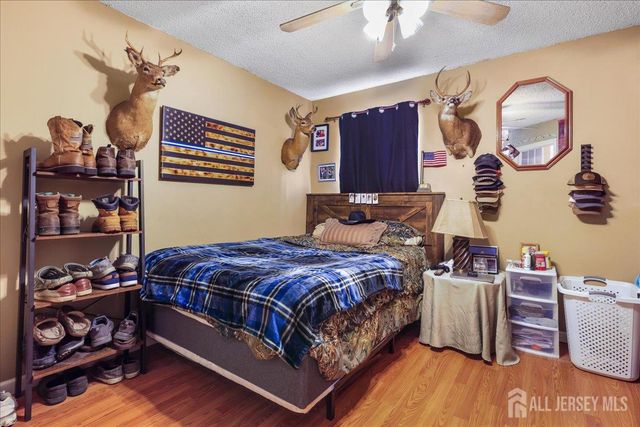 607 Bluebell Dr Drive, Jackson, NJ 08527