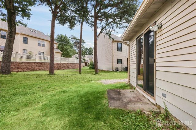 607 Bluebell Dr Drive, Jackson, NJ 08527