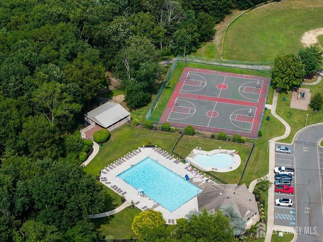 607 Bluebell Dr Drive, Jackson, NJ 08527