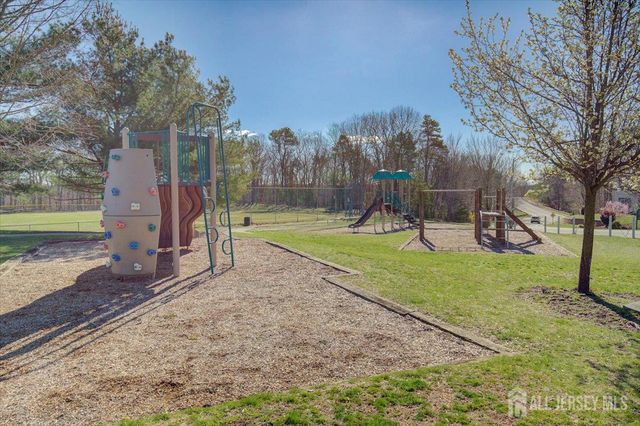 607 Bluebell Dr Drive, Jackson, NJ 08527