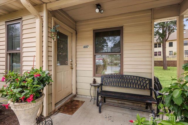 607 Bluebell Dr Drive, Jackson, NJ 08527