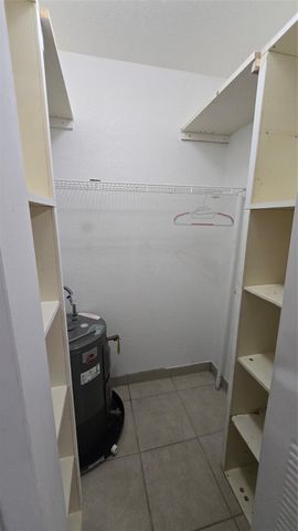 16951 NE 18th Ave 1, North Miami Beach, FL 33162