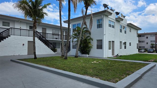 16951 NE 18th Ave 1, North Miami Beach, FL 33162
