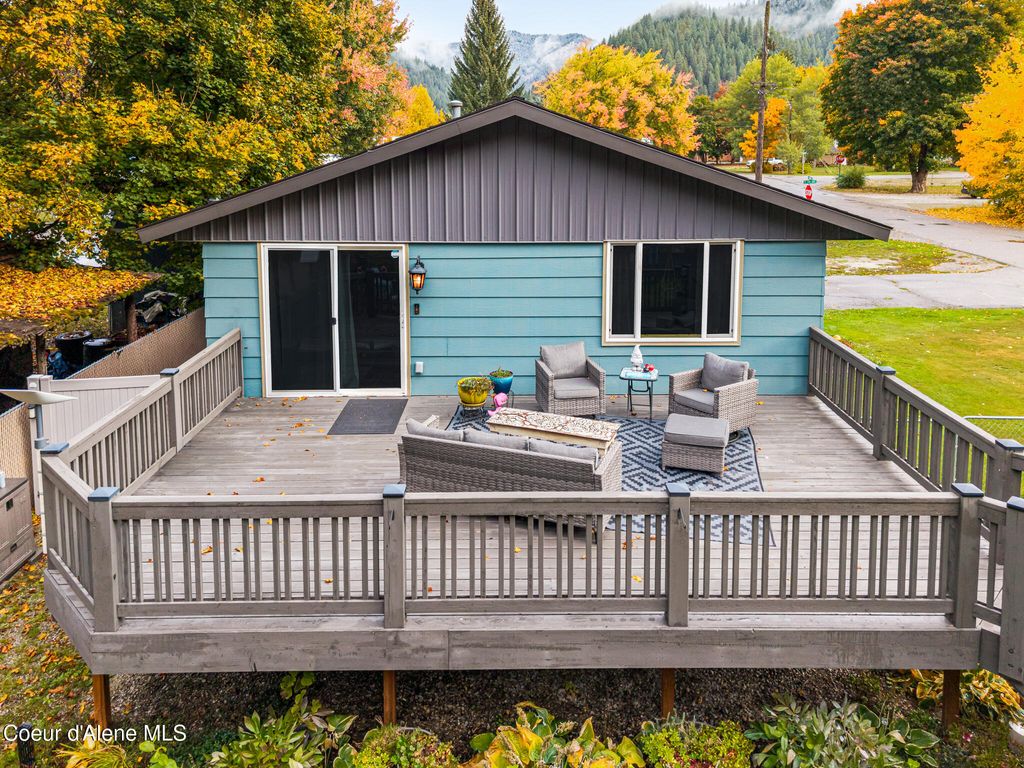 504 S Fourth ST, Osburn, ID 83849 photo 4