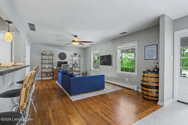 4001 Kirby Ln, Louisville, KY 40299