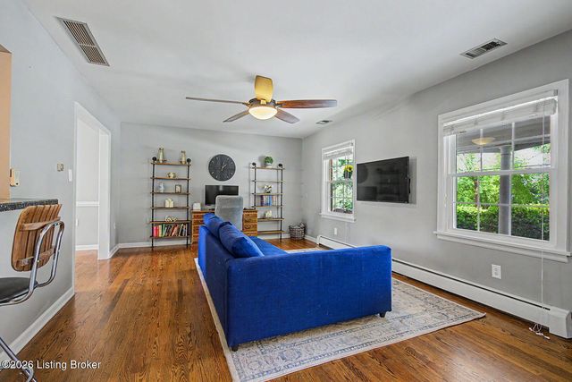 4001 Kirby Ln, Louisville, KY 40299