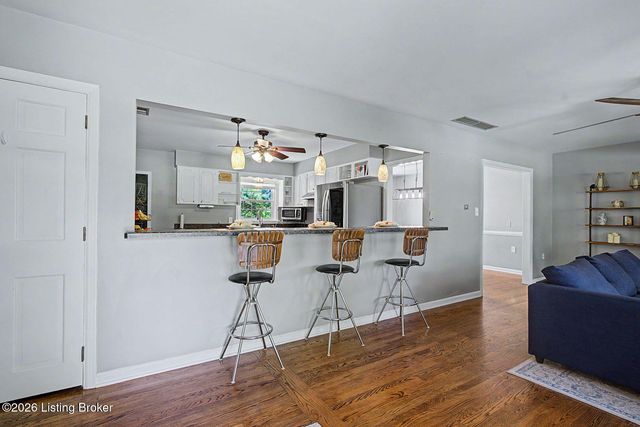 4001 Kirby Ln, Louisville, KY 40299