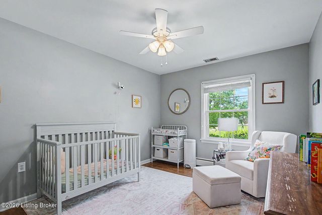 4001 Kirby Ln, Louisville, KY 40299