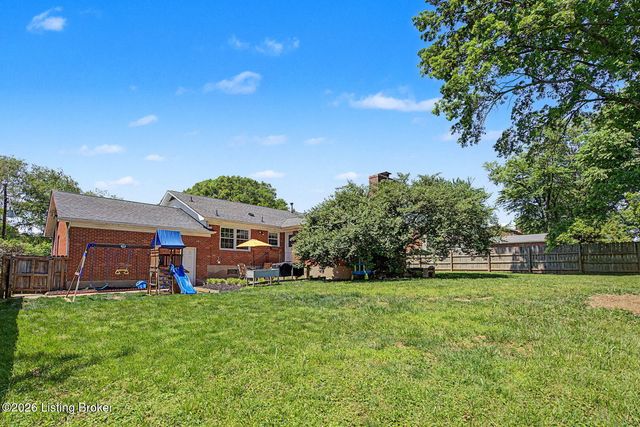 4001 Kirby Ln, Louisville, KY 40299