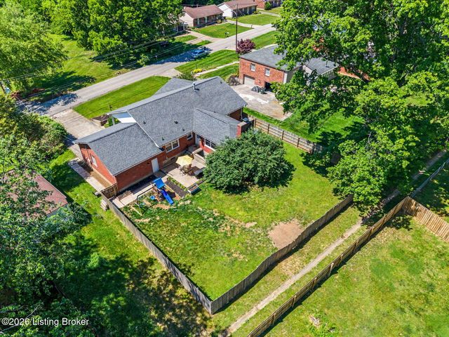 4001 Kirby Ln, Louisville, KY 40299