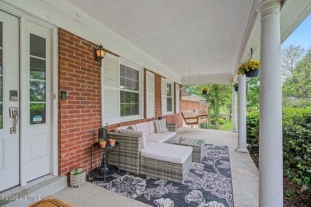 4001 Kirby Ln, Louisville, KY 40299