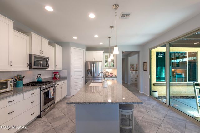 7098 W Cape Final Trail N, Marana, AZ 85658
