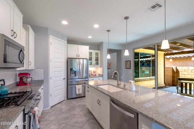 7098 W Cape Final Trail N, Marana, AZ 85658