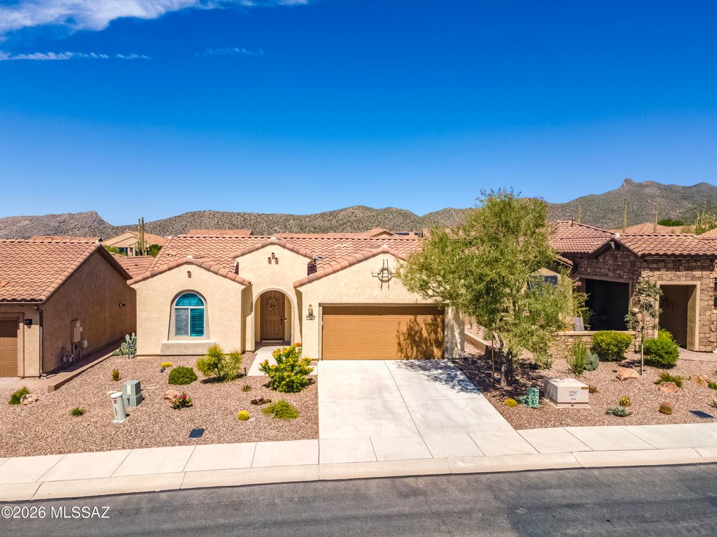 7098 W Cape Final Trail N, Marana, AZ 85658