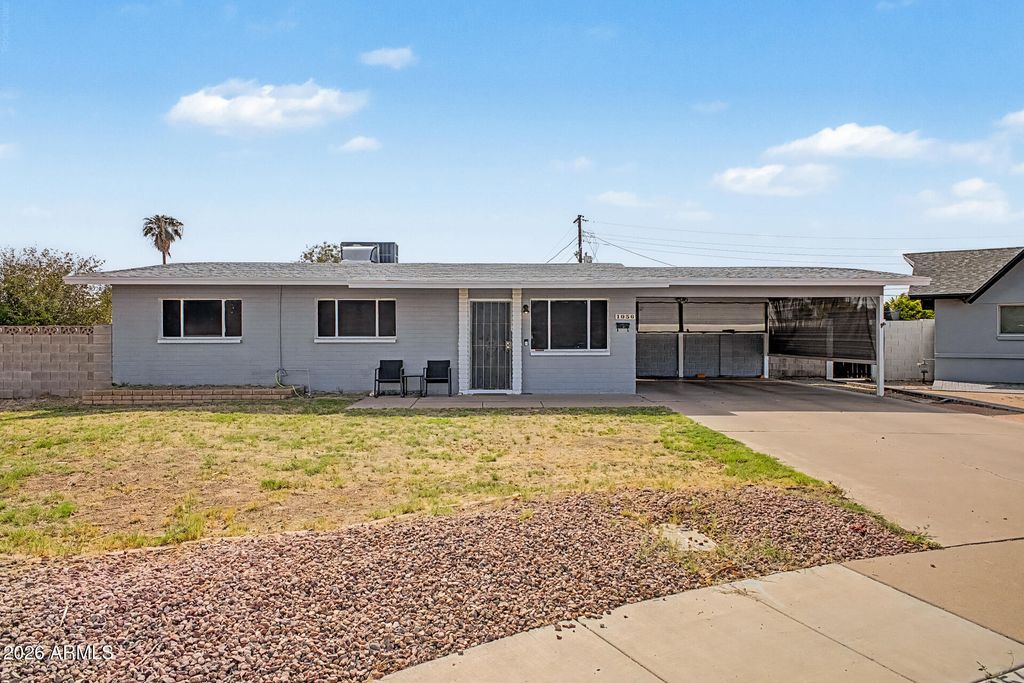 1056 W HEATHER Drive, Mesa, AZ 85201