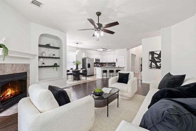 1712 Lynnville TRL, Austin, TX 78727