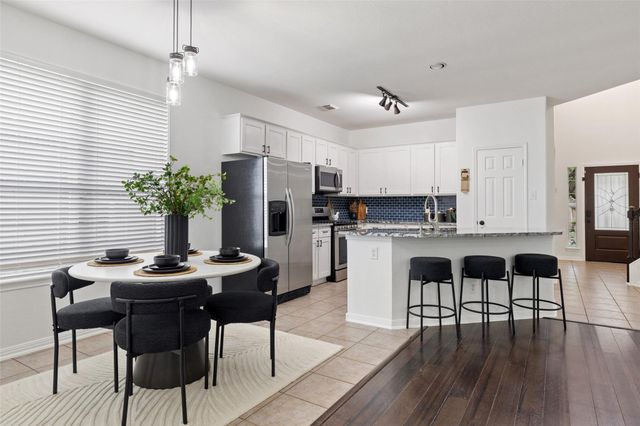 1712 Lynnville TRL, Austin, TX 78727