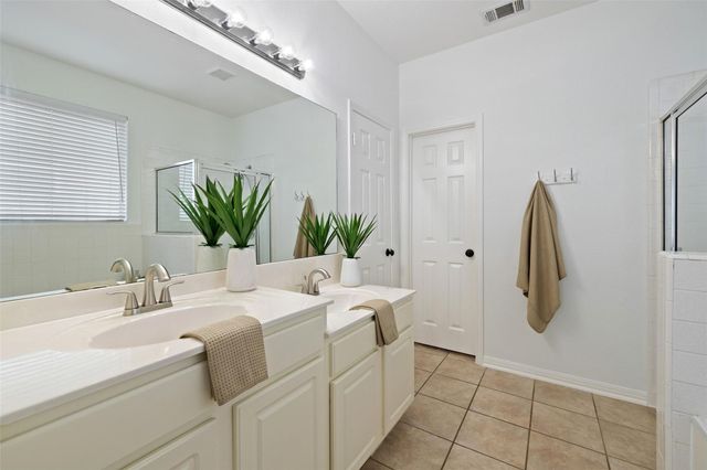 1712 Lynnville TRL, Austin, TX 78727