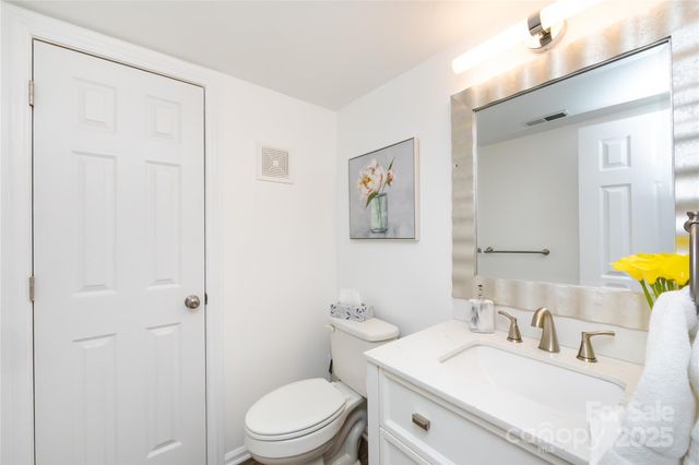 8307 Cricket Lake Drive, Charlotte, NC 28277