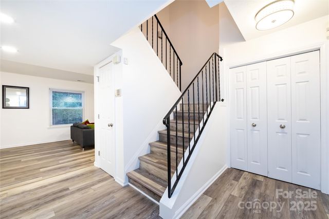 8307 Cricket Lake Drive, Charlotte, NC 28277