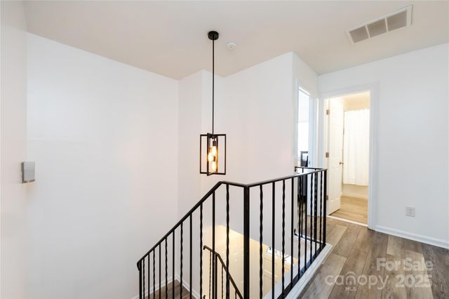 8307 Cricket Lake Drive, Charlotte, NC 28277