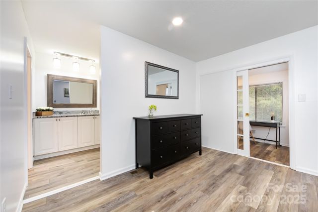 8307 Cricket Lake Drive, Charlotte, NC 28277