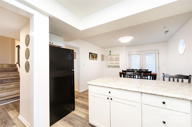 8307 Cricket Lake Drive, Charlotte, NC 28277