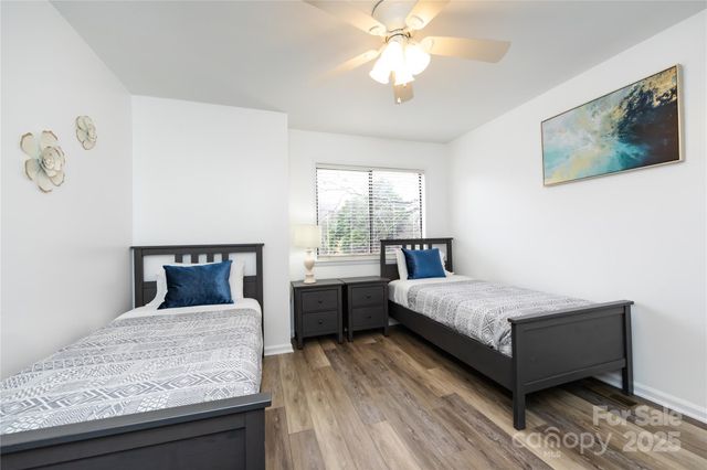 8307 Cricket Lake Drive, Charlotte, NC 28277