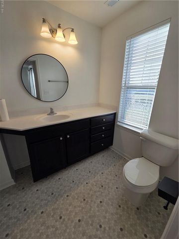 2870 Baldwin DR, Chesapeake, VA 23321