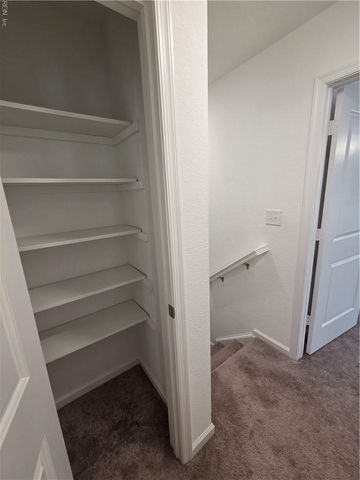 2870 Baldwin DR, Chesapeake, VA 23321