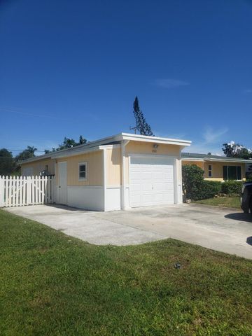 812 Dogwood Road, North Palm Beach, FL 33408