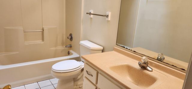 305 Ashley Drive, Crestview, FL 32536